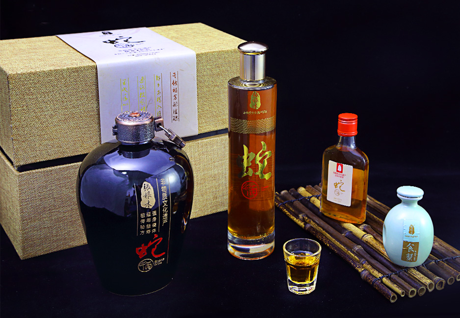 张根木蛇酒产品摄影★早晨摄影★太仓,昆山,张家港,江阴,常熟,靖江,南通,苏州专业的产品摄影和拍摄公司