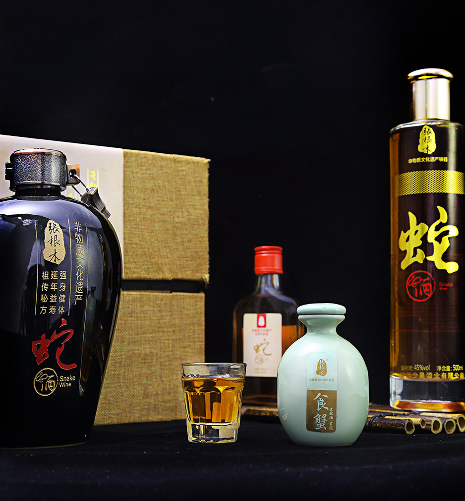张根木蛇酒产品摄影★早晨摄影★张家港,江阴,常熟,靖江,南通,苏州专业的产品摄影和拍摄公司